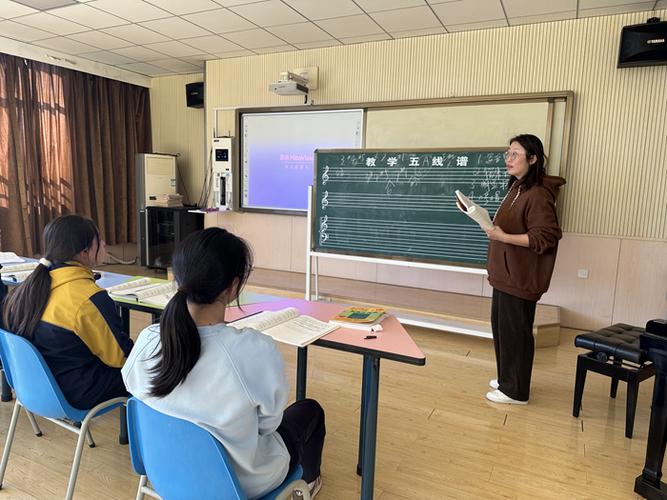 深耕课堂赋新能切磋琢磨育成长嘉兴五高教学开放日活动纪实