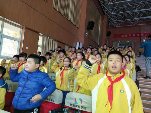 小学部五年级"家校共育 育成英才"家长课堂胜利召开!